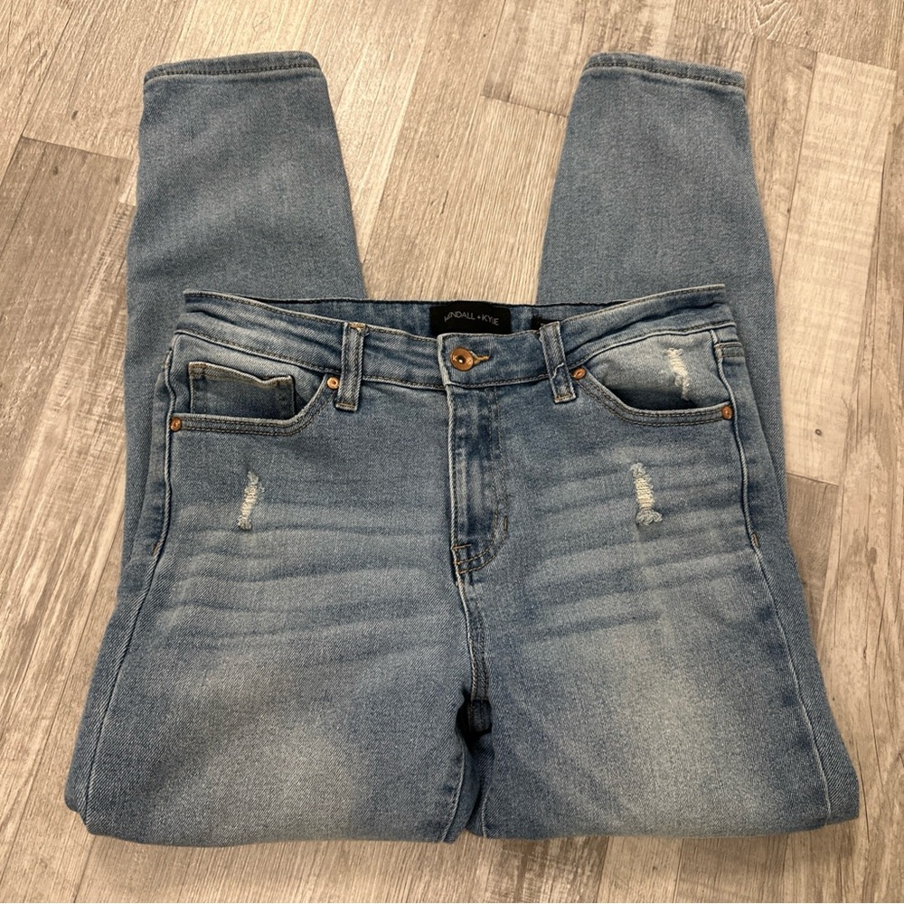 Kendall & Kylie Light Blue Ultra Babe  Skinny Jeans 9/29